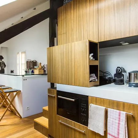 Small Triplex Paris Exterior foto